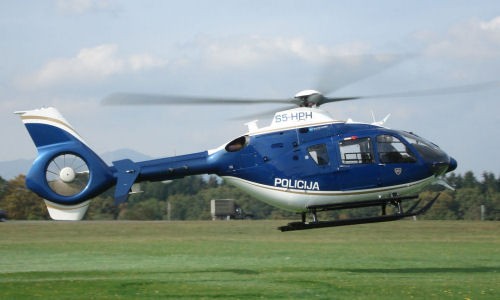 EC-135_03-m