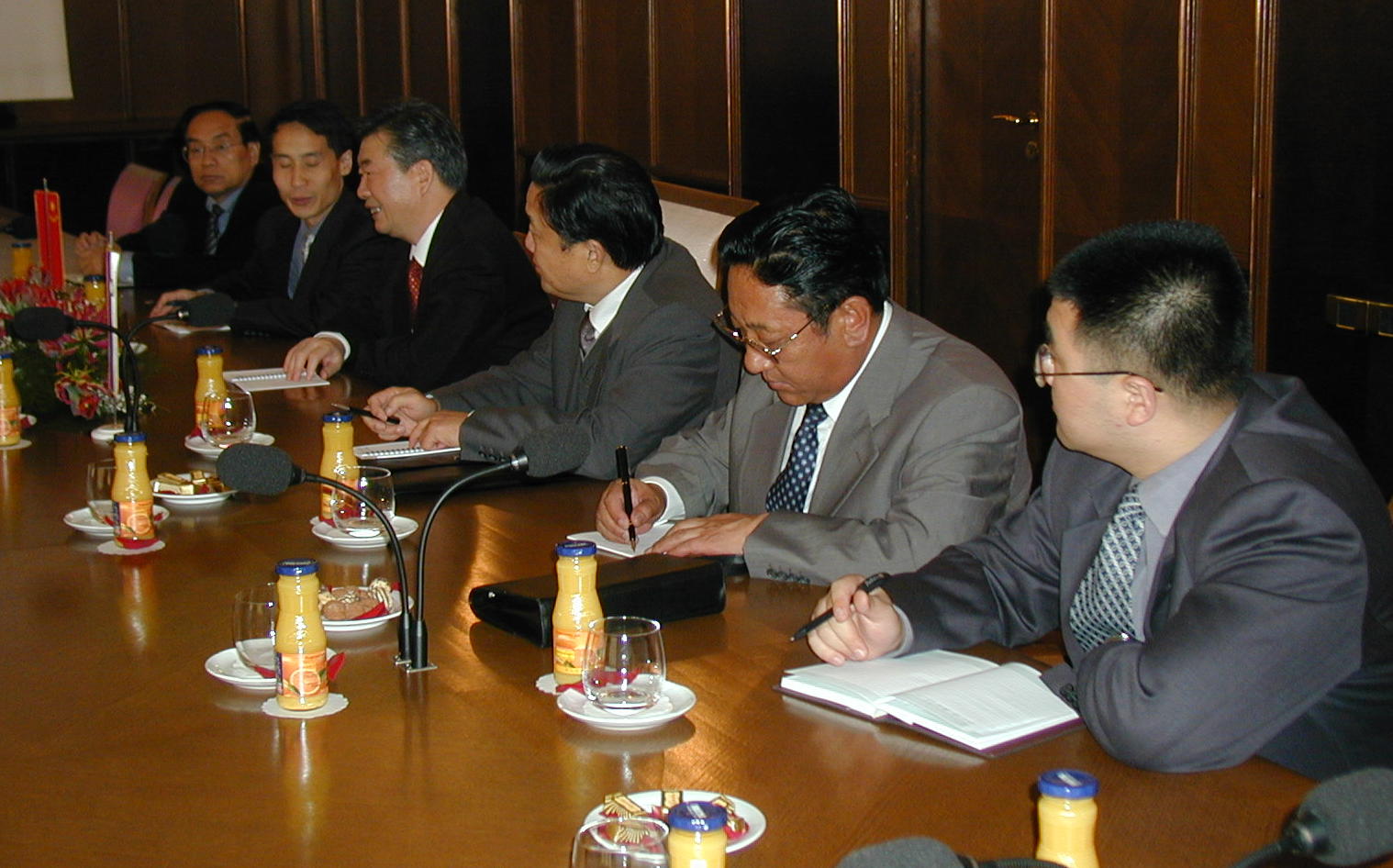 20020411 KitajskaDelegacija02