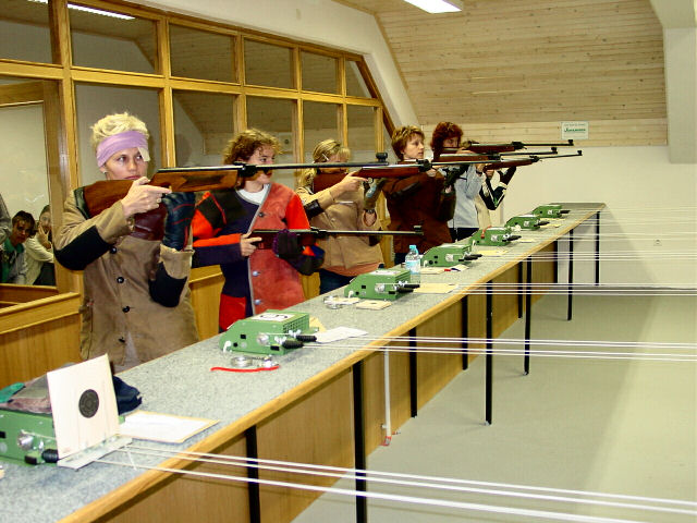 streljanje zenske
