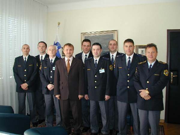 030424 sprejem mirovniki