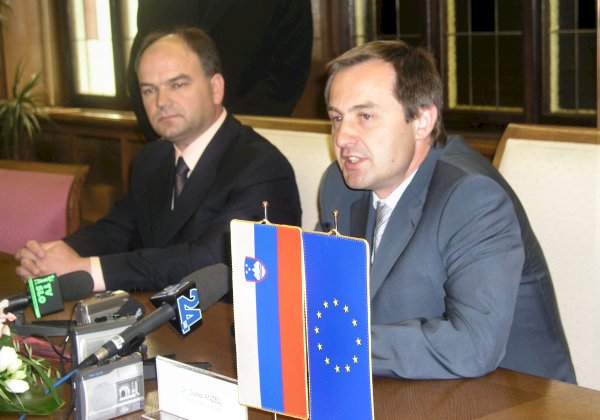 slo cro2