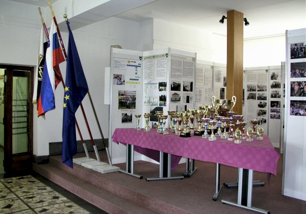 slika pokalov za najboljše, Tacen, 2004