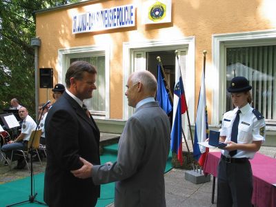 slika s podelitve priznanj ob dnevu slovenske policije, Tacen, 2007