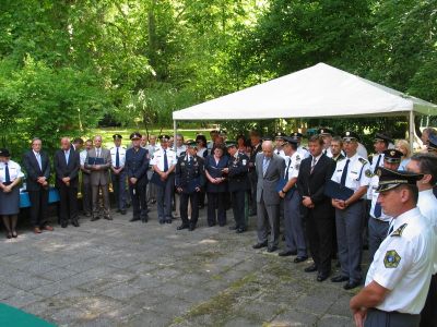 slika udeležencev slovesnosti ob dnevu slovenske policije, Tacen, 2007