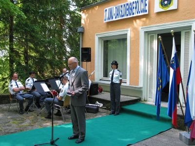 slika nagovora generalnega direktorja policije ob dnevu policije, Tacen, 2007