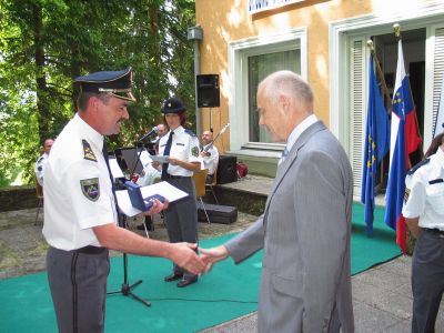 slika s podelitve priznanj ob dnevu slovenske policije, Tacen, 2007