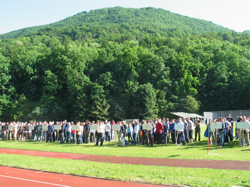 slika ekip z otvoritvene slovesnosti ob odprtju šestih policijskih iger, Tacen, 2007