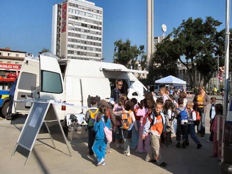 sep19-otroskiBazar05