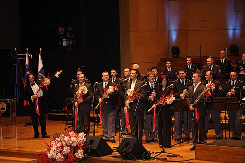 slika z nastopa orkestra na Božično-novoletnem koncertu v Cankarjevem domu, 2008