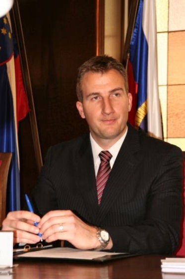 NK RobertCrepinko