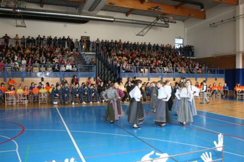 FolklornoIzrociloVPredstaviNajmlajsih