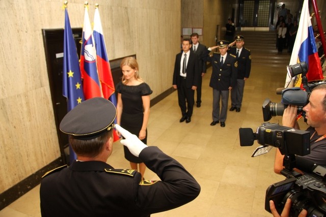 slika z žalne slovesnosti v spomin padlim v osamosvojitveni vojni, 2011