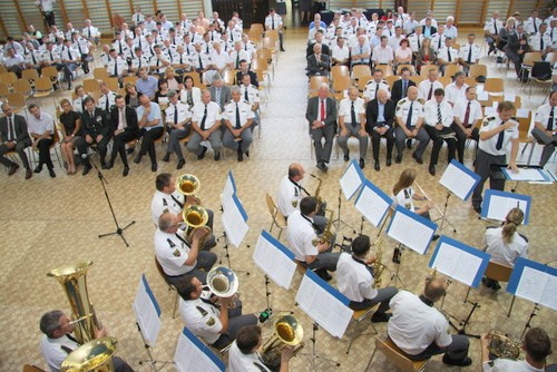 slika z nastopa Policijskega orkestra na slovesnosti ob dnevu policije, Tacen, 2012