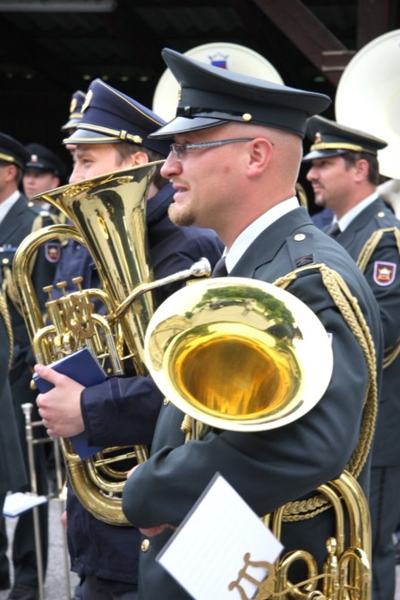 slika z vaje pred nastopom obeh orkestrov, Ljubljana, 2013