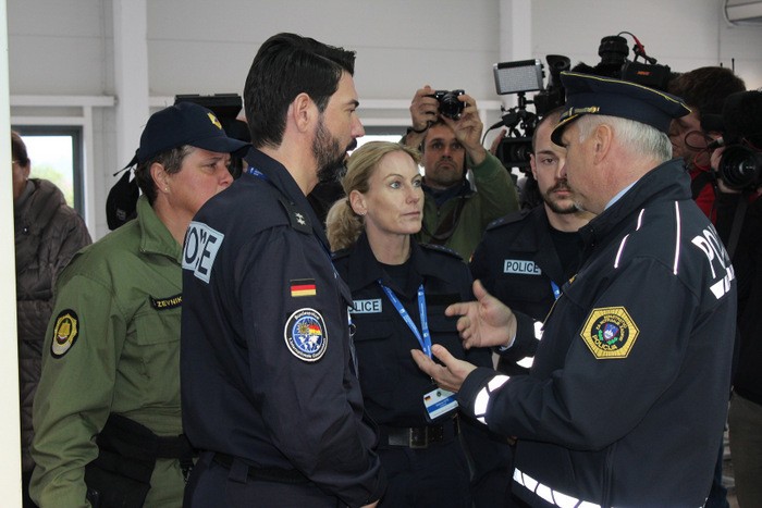 28102015 nemski policisti