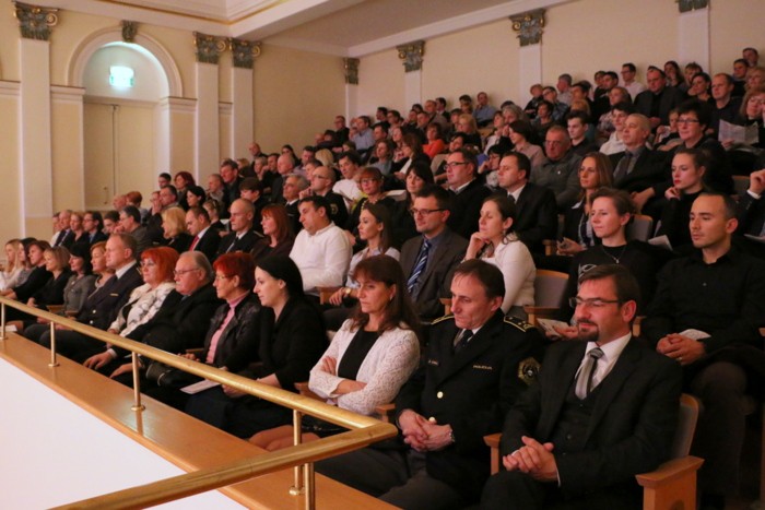slika udeležencev koncerta Policijskega orkestra v Slovenski filharmoniji