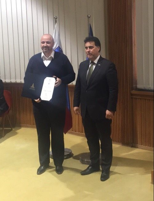 Kacicnik podelitev DS