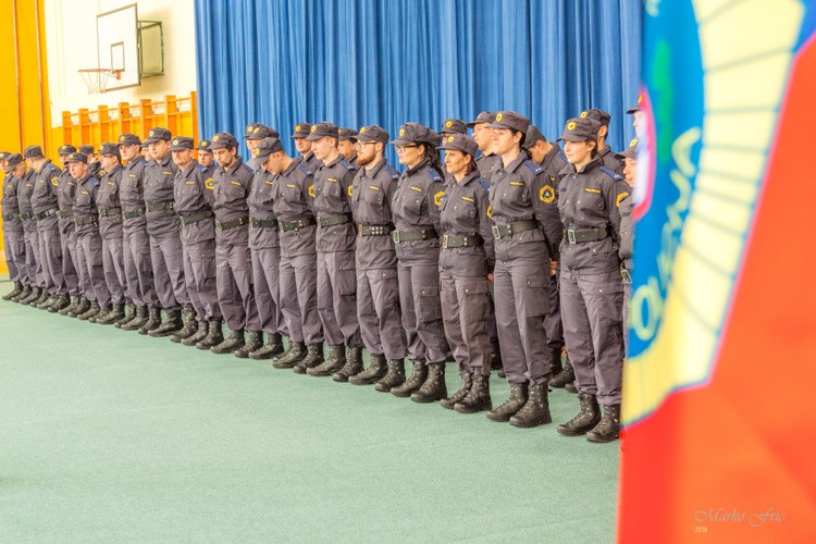 pomozni policisti 2018-2445