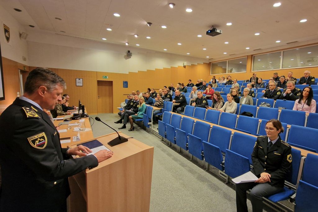 Namestnik generalnega direktorja policije magRobertFerenc