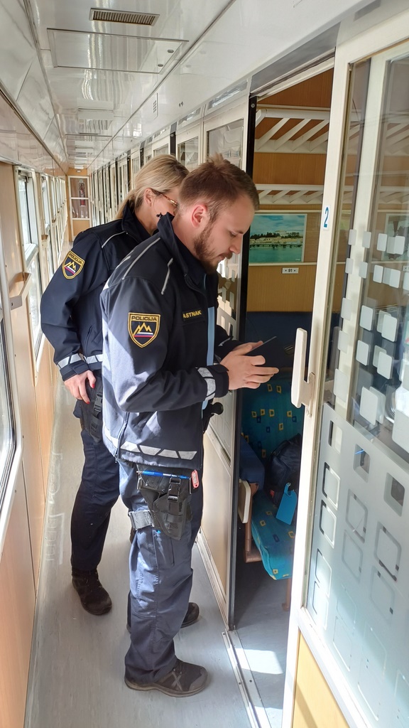 foto RAILPOL PPIU LJ 1