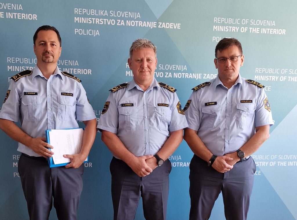 Z leve stojijo: Skerbiš, Ciperle, Nunić
