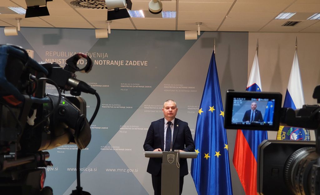 Darko Muženič med izjavo