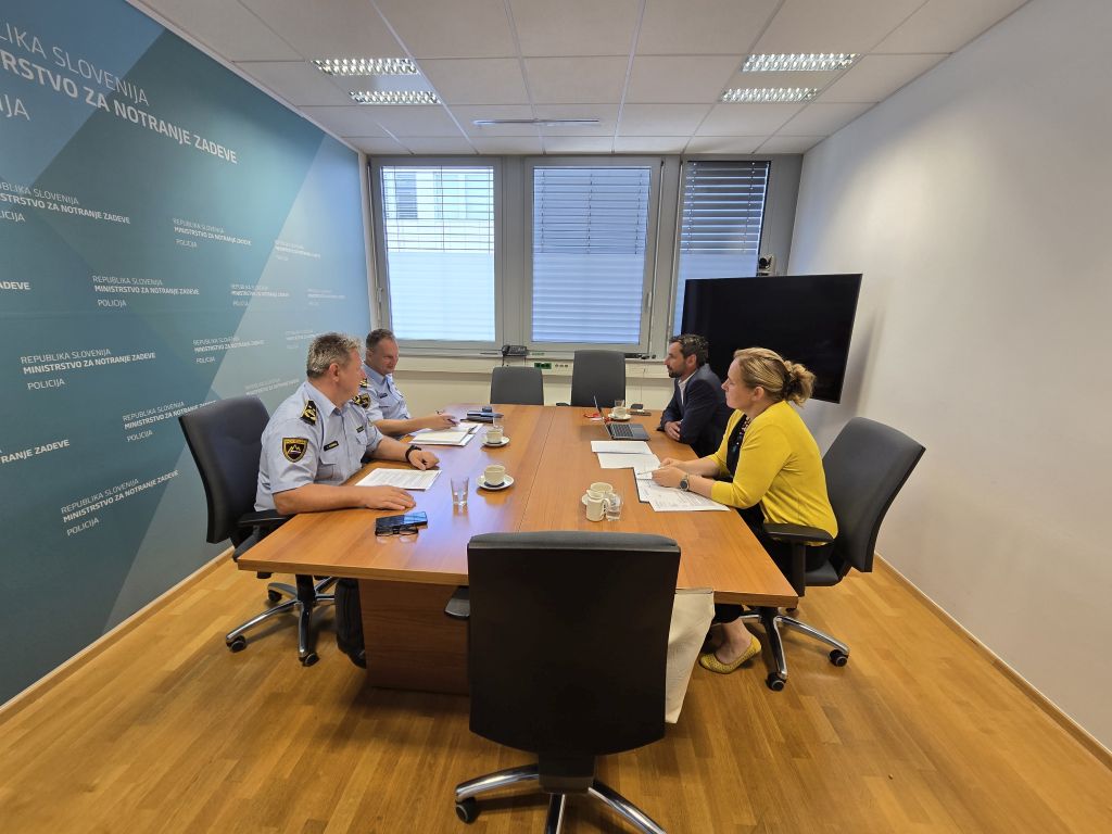 Z leve: Damjan Petrič, Igor Ciperle, Peter Grum in Damjana Slapar Burkat