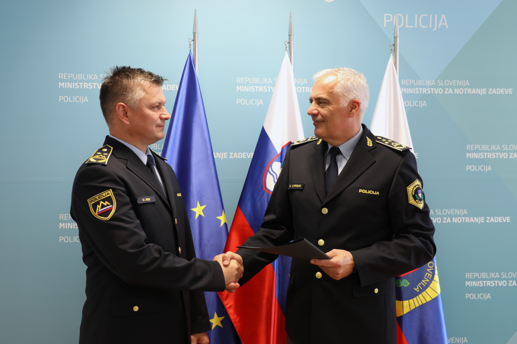 Donald Rus in Danijel Lorbek se rokujeta