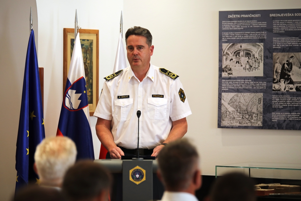 Namestnik generalnega direktorja policije Beno Meglič med nagovorom