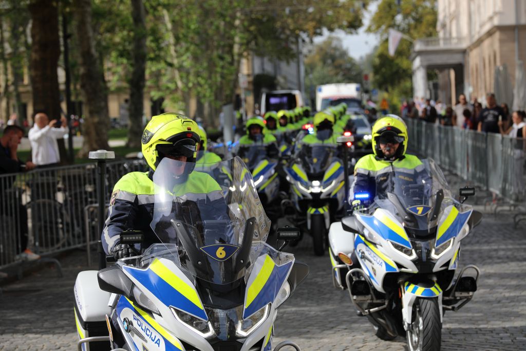 Kolona policistov motoristov je startala s Kongresnega trga.