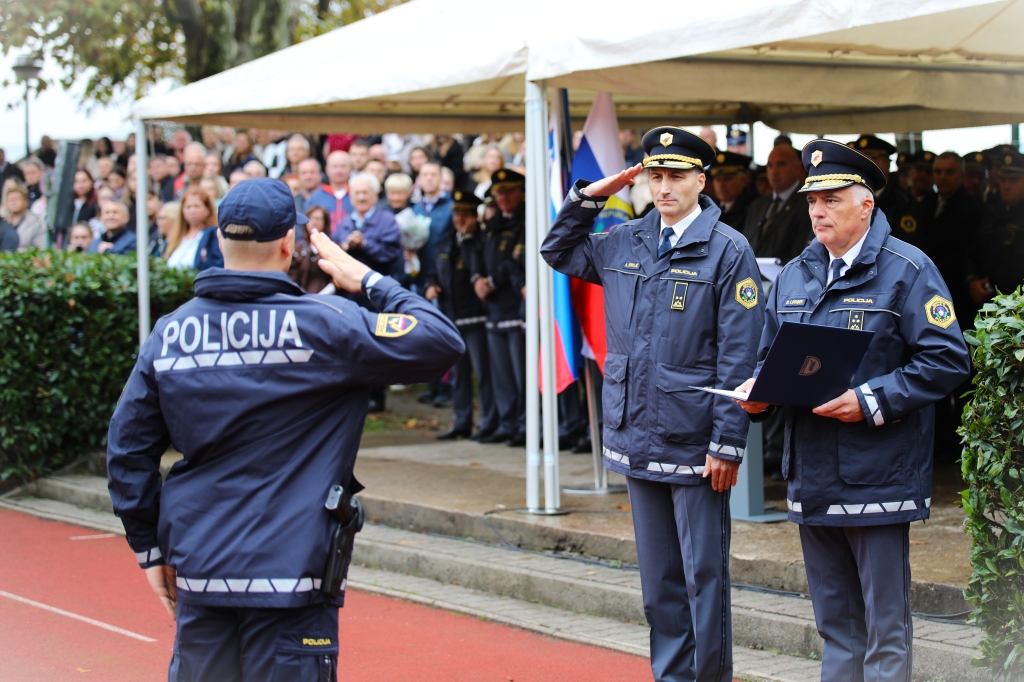 Najboljši kandidat generacije med salutiranjem Lorbku in Perkliču