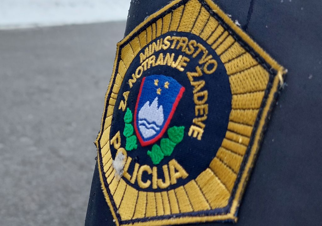 znak policije