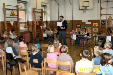 071122-obiskVrtca01-m