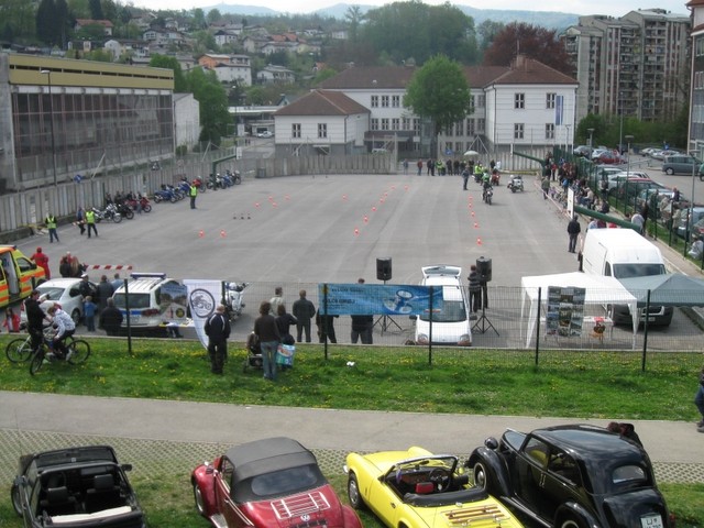 PIN 01