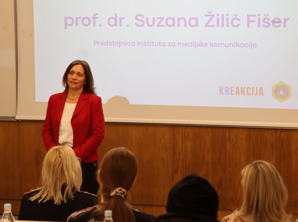 Suzana Žilič Fišer med nagovorom ob razglasitvi
