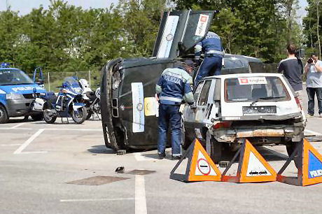 060516-OsvescenVoznik06