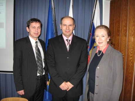 071128-Veleposlanica01-m