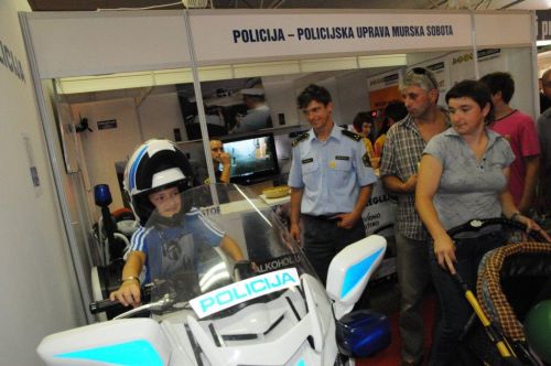 otrok motorist