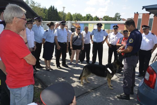 policija 15.zm