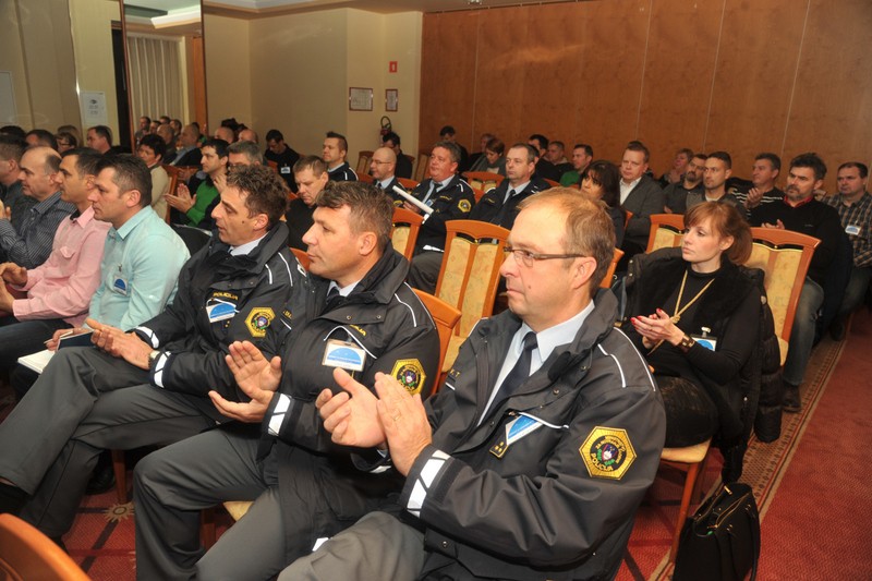 posvet policija16-07