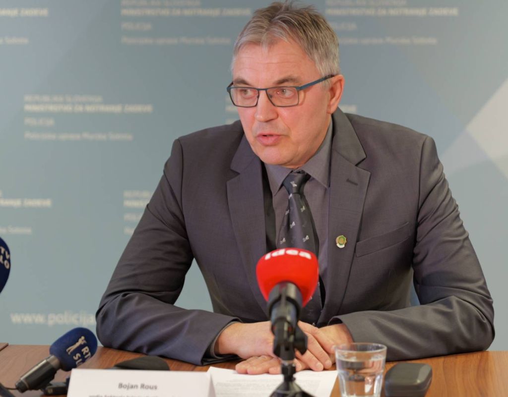 Bojan Rous med izjavo