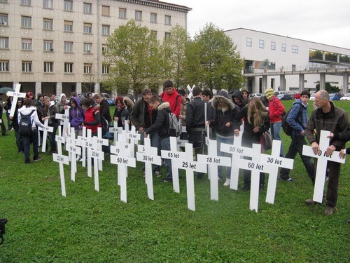 postavitev61krizev