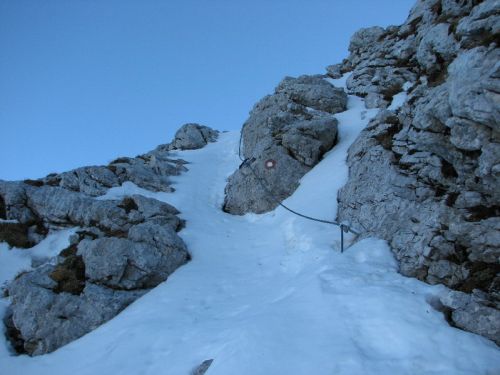 MarkacijeVarovalapodsnegom