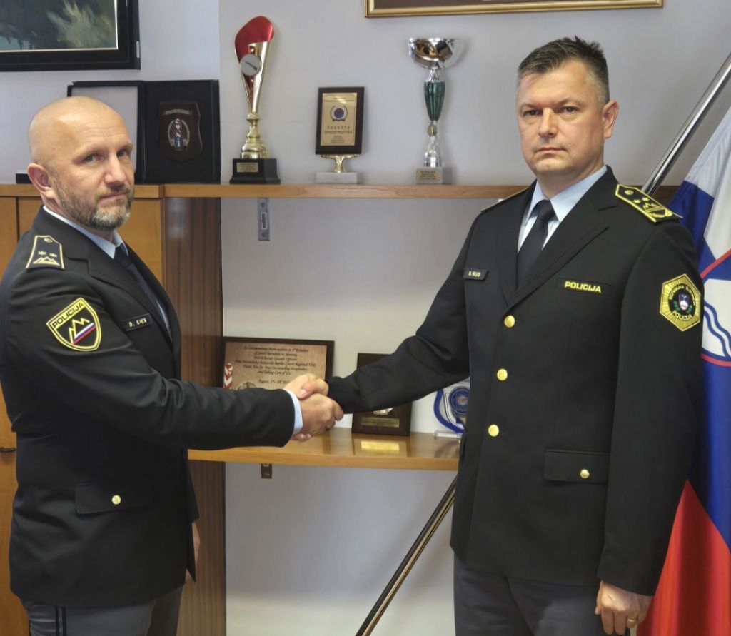 Mag. Rus in Kink se rokujeta
