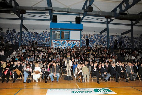 slika s slavnostnega koncerta orkestra v Slovenj Gradcu, 2006, gledalci